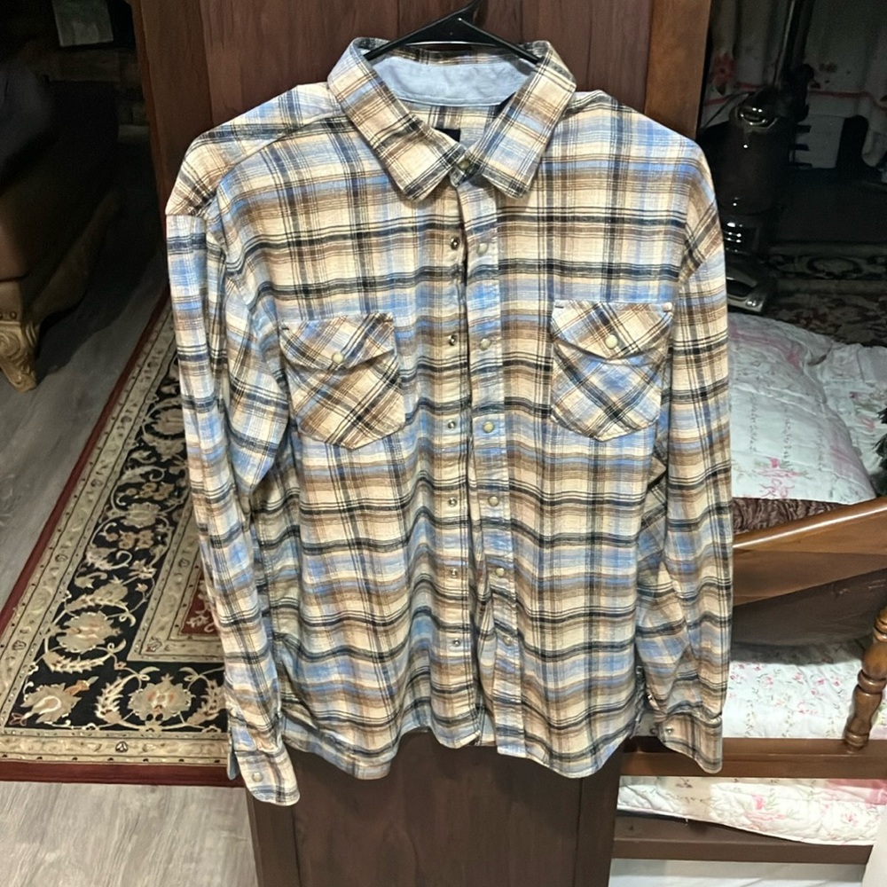 Casual Blue and Brown Button Down Shirt with Classic Plaid